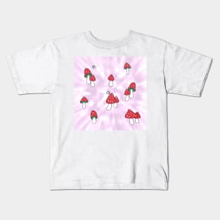 Aesthetic Red Hatted Mushrooms and Butterflies on a Mauve Pastel Tie Dye Background Kids T-Shirt